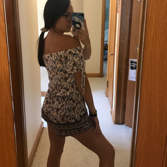 floral romper - Picture 4 of 5